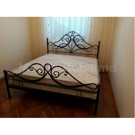 Кованая металлическая кровать А-14